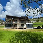 公寓 Bergzeit Flat Directly On The Piste *