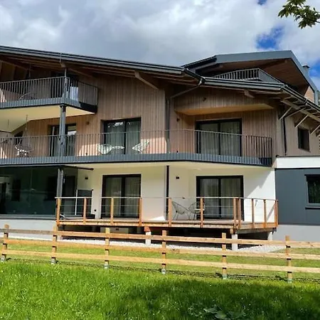 Bergzeit Flat Directly On The Piste Apartment Saalbach-Hinterglemm